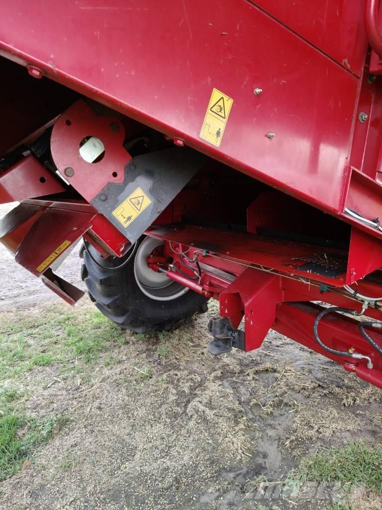 Case IH CF 80 Moissonneuse batteuse