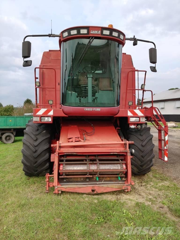 Case IH CF 80 Moissonneuse batteuse