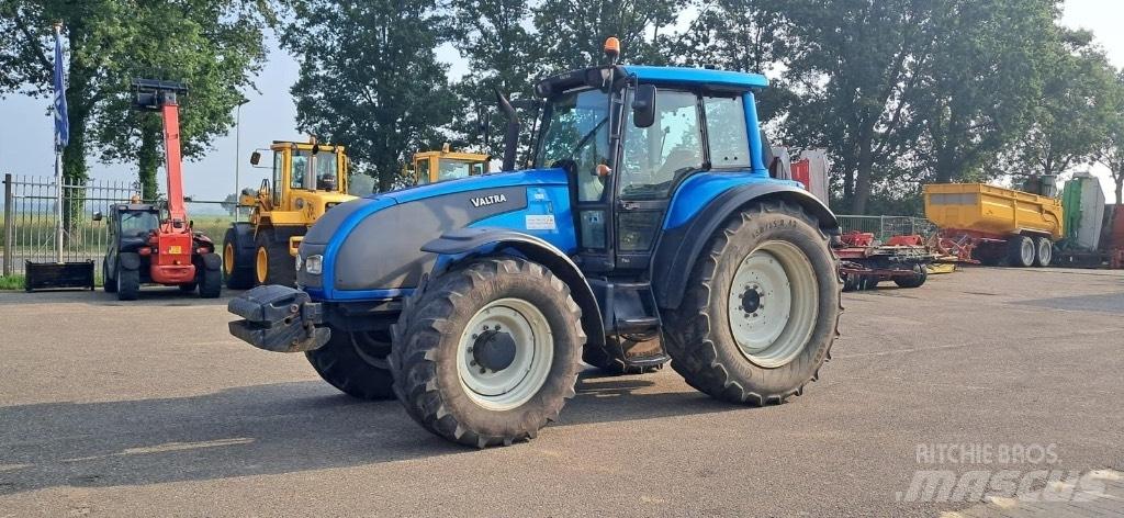 Valtra T160 Tracteur