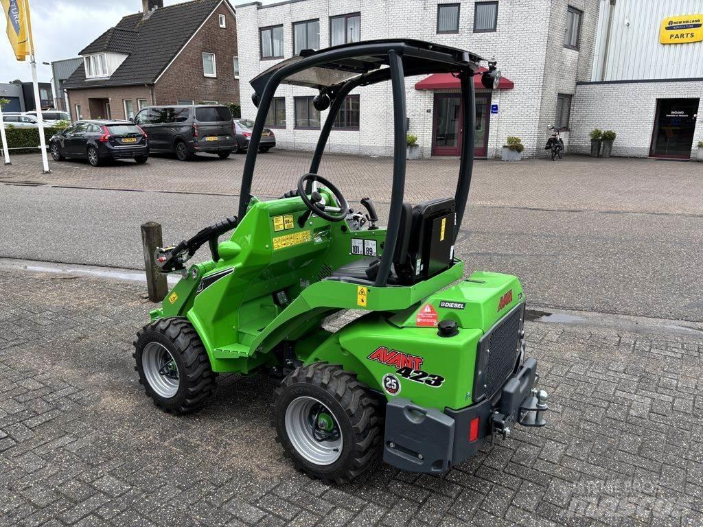 Avant 423 TDL Chargeuse sur pneus