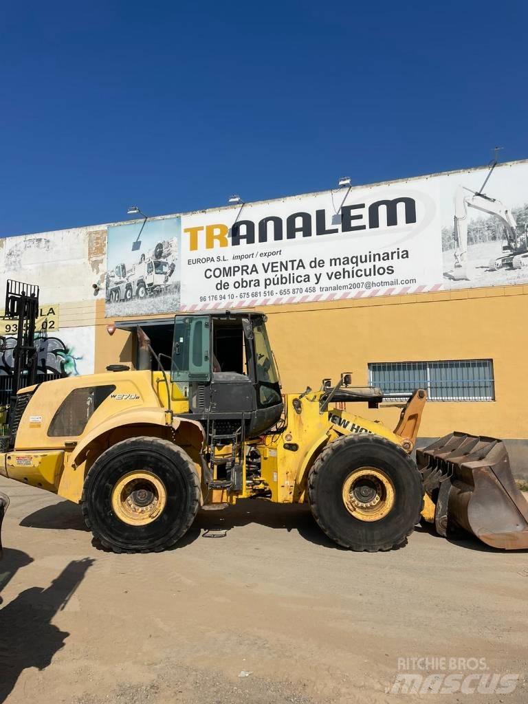 New Holland W 270 B Chargeuse sur pneus