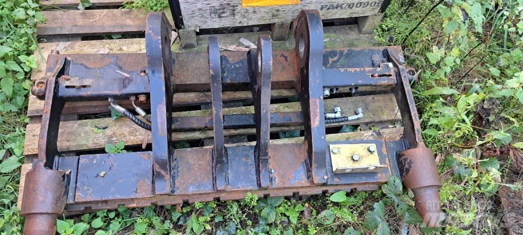 JCB TM320 PIN CONE Autres équipements de chargement et de levage