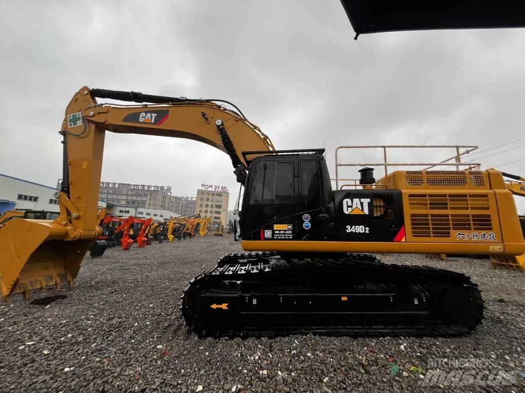 CAT 349 D2 Pelle sur chenilles