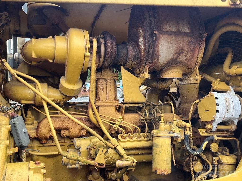 CAT D 7 Bouteurs sur chenilles