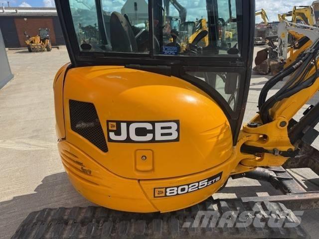 JCB 8025 ZTS Mini pelle < 7t
