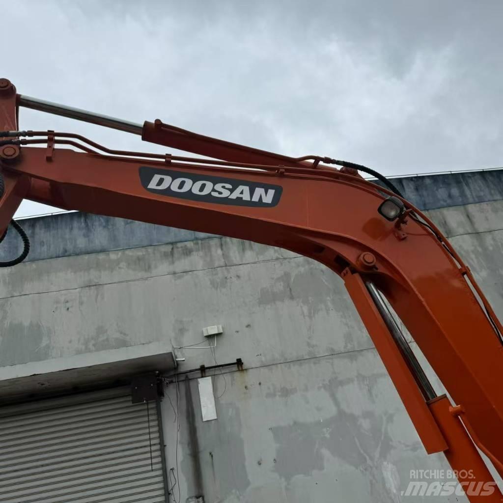 Doosan DX 60-9 C Mini pelle < 7t