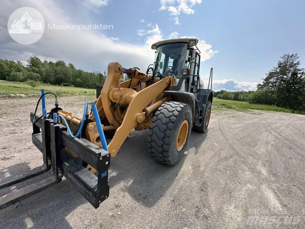 Liebherr L 544 Chargeuse sur pneus