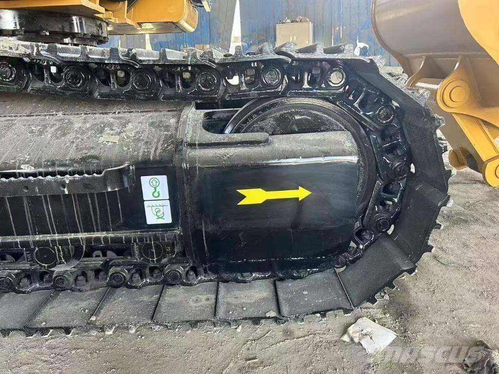 CAT 329 D L Pelle sur chenilles