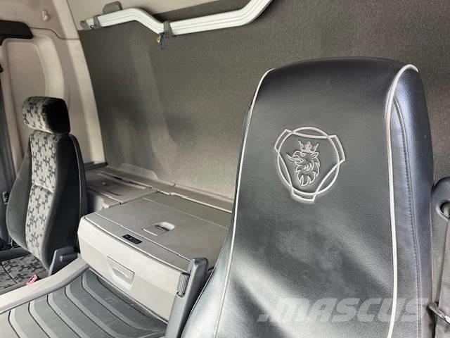 Scania P 370 Camion à rideaux coulissants (PLSC)