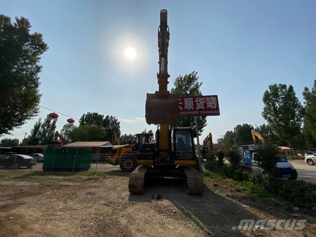 CAT 324D Pelle sur chenilles