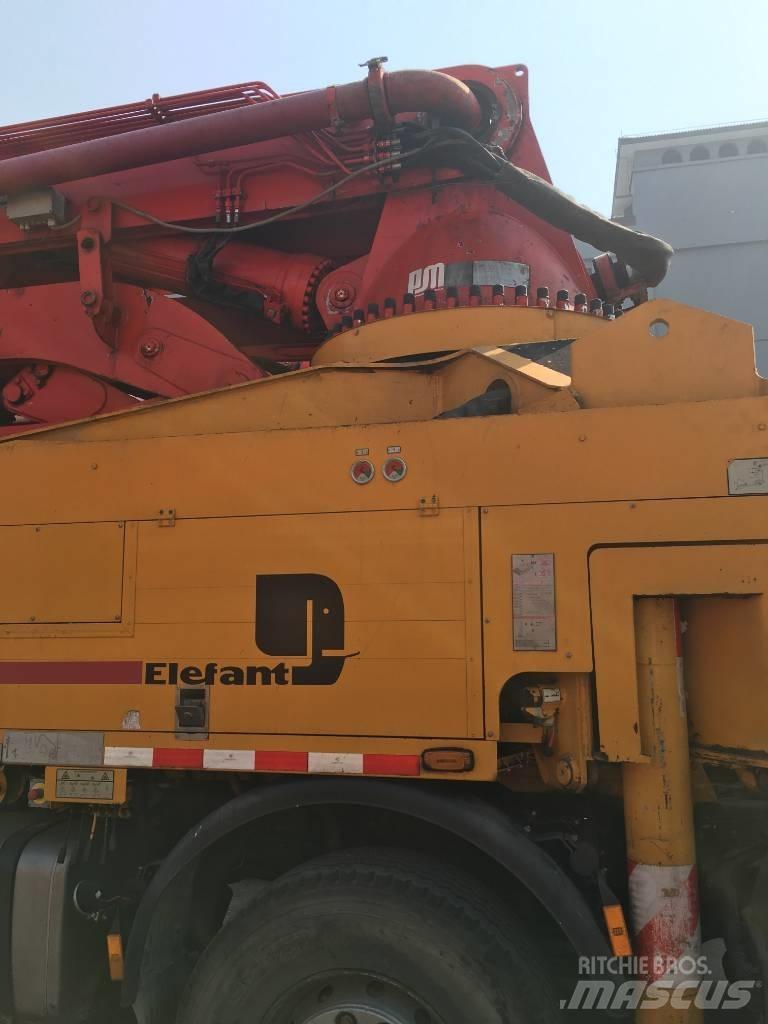 Putzmeister 46m Pompe à béton