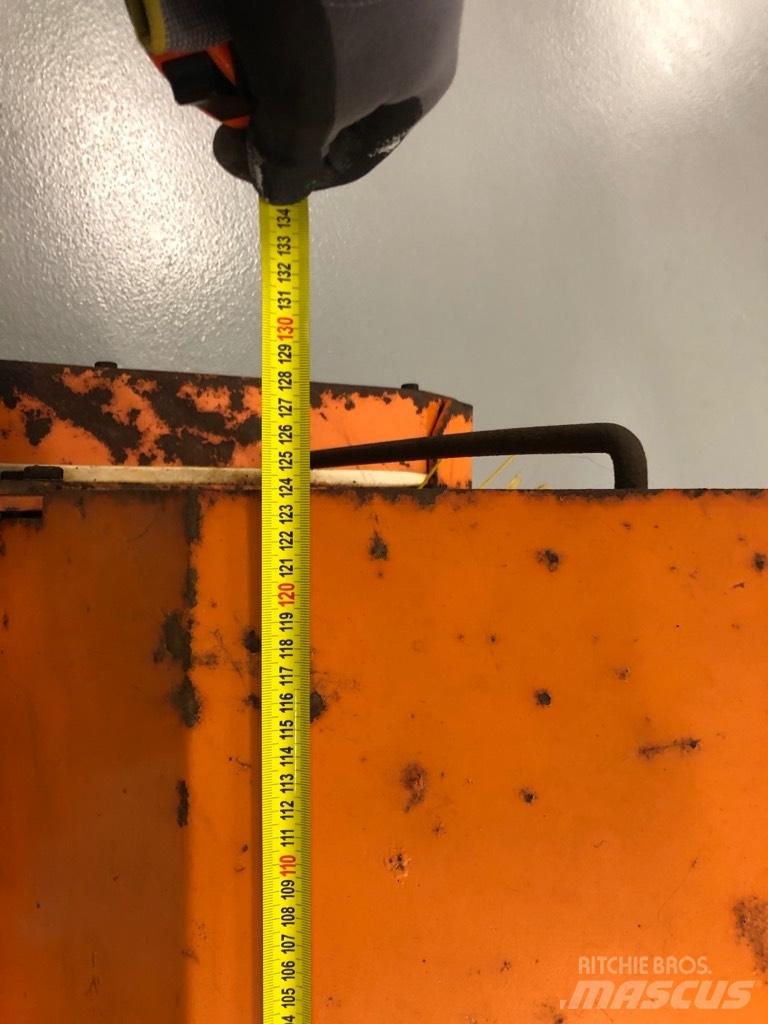 HWH Kost 125 Accessoires d'attache pour tracteurs compacts