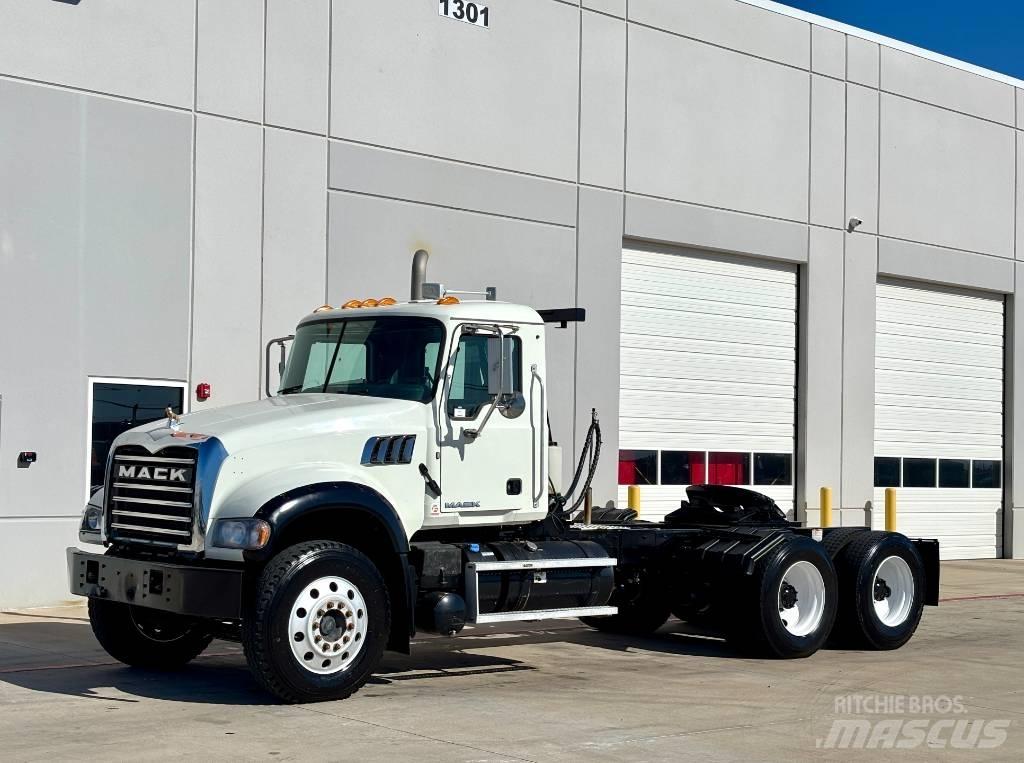 Mack Granite Tracteur routier