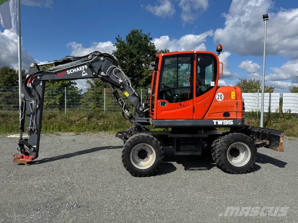 Yanmar / Schaeff TW95 Pelle sur pneus