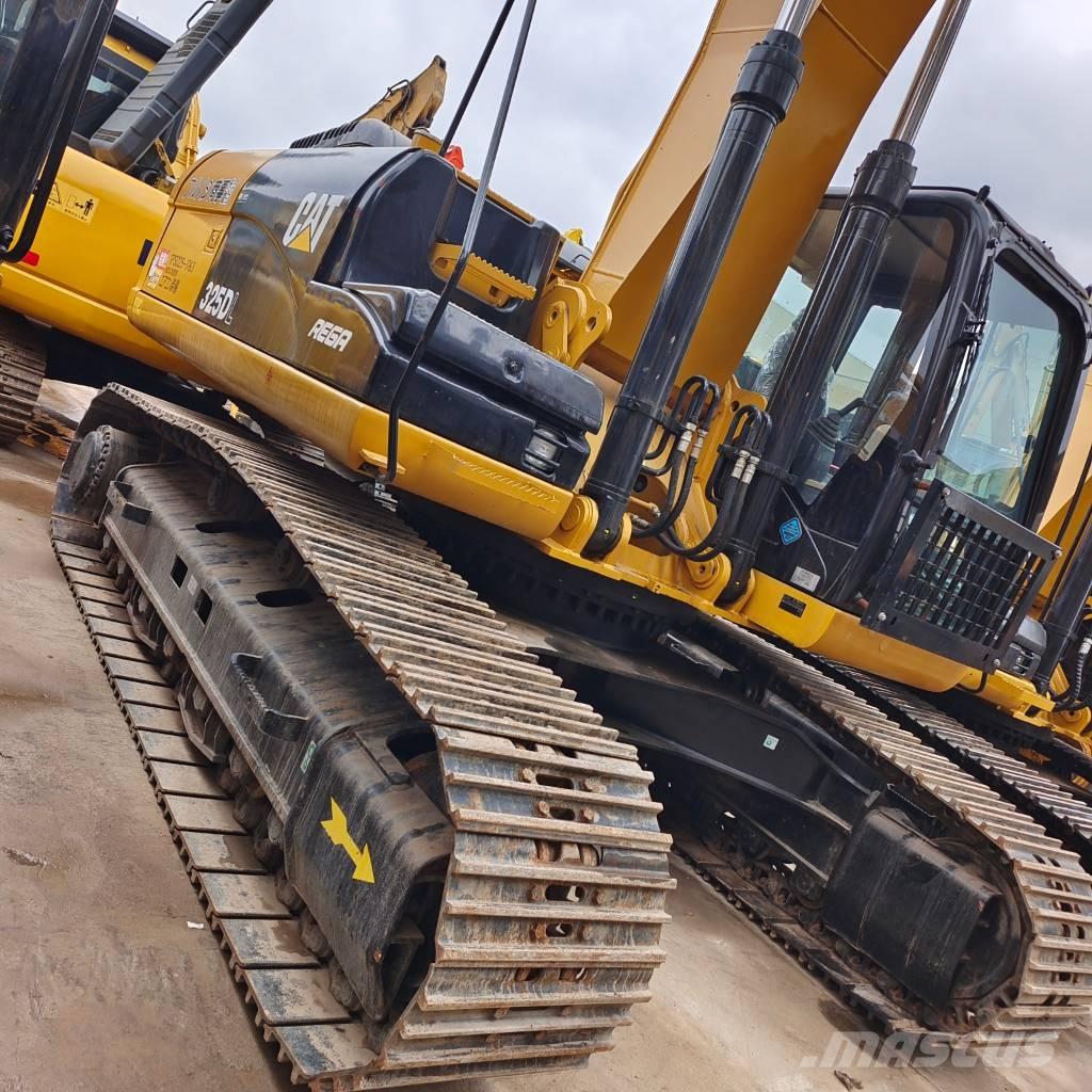 CAT 325 D Pelle sur chenilles