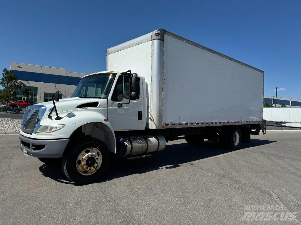 International 4300 Camion Fourgon