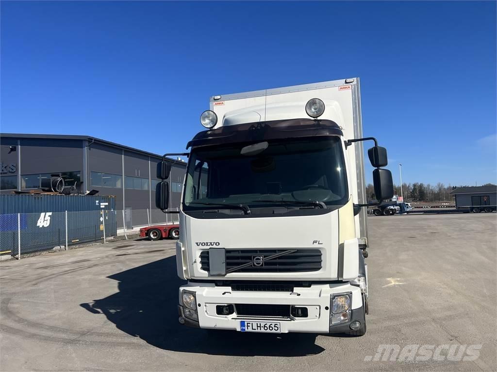 Volvo FL 240 4X2 Camion Fourgon