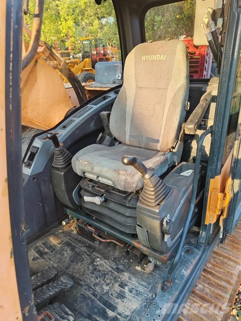 Hyundai R330LC-9S Pelle sur chenilles