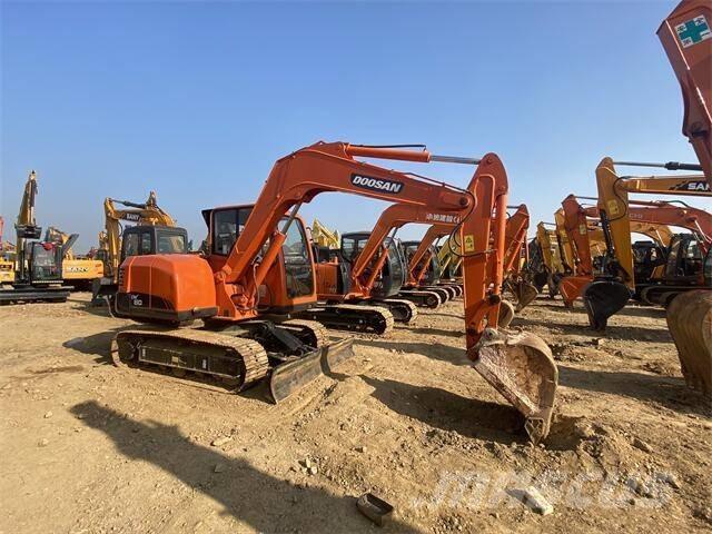 Doosan DX80 Mini pelle 7t-12t