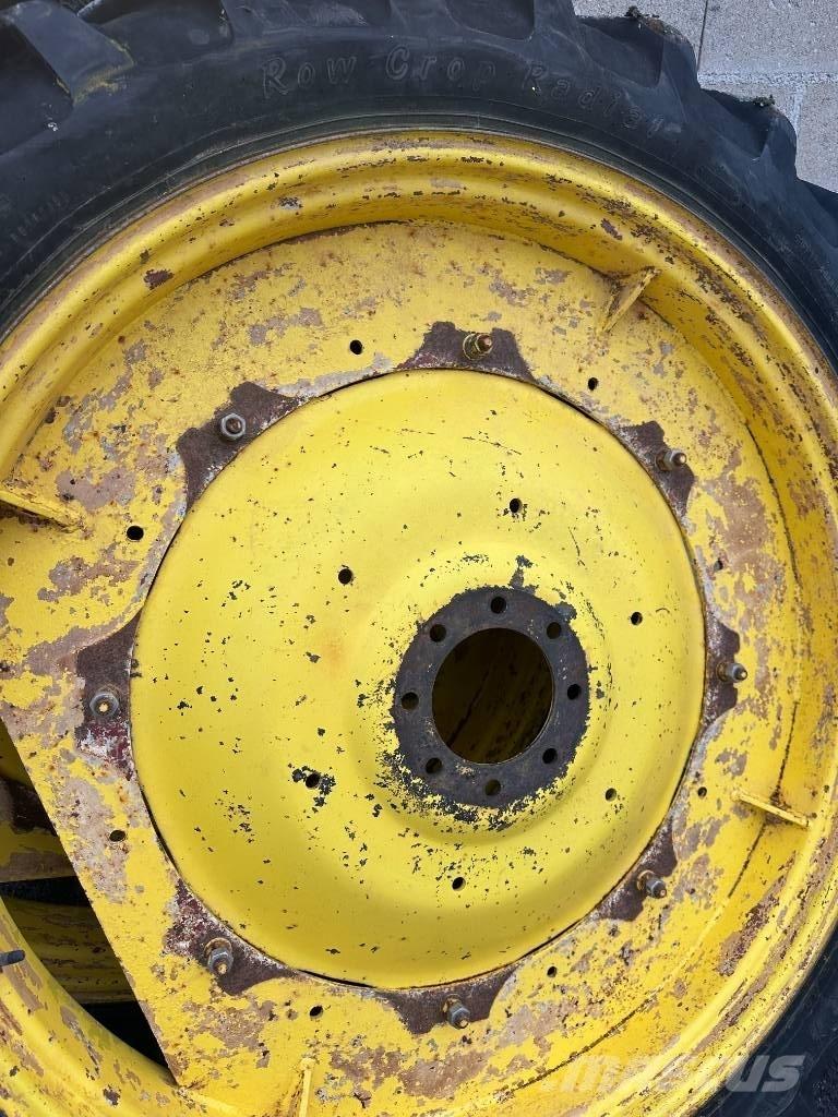 Alliance 230/95R44 Pneus, roues et jantes