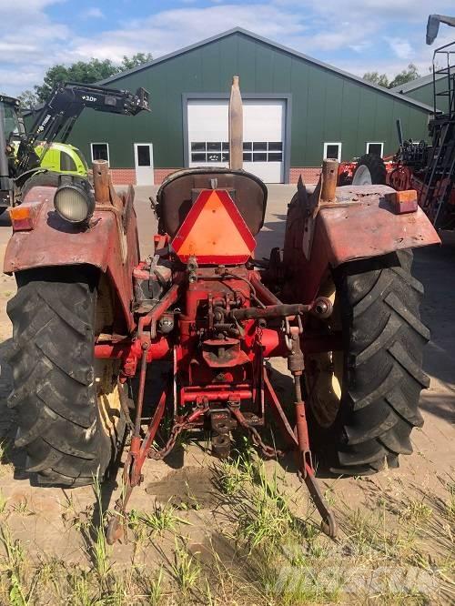 IH 453 Tracteur