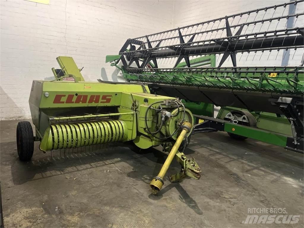 CLAAS Markant 50 Presse cubique
