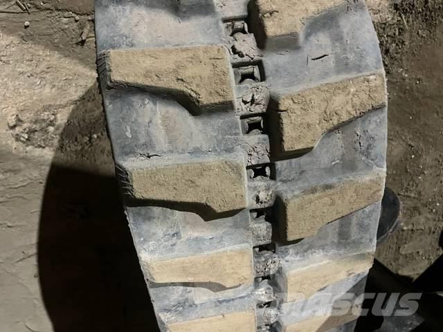 Komatsu PC 26 MR-3 Mini pelle < 7t