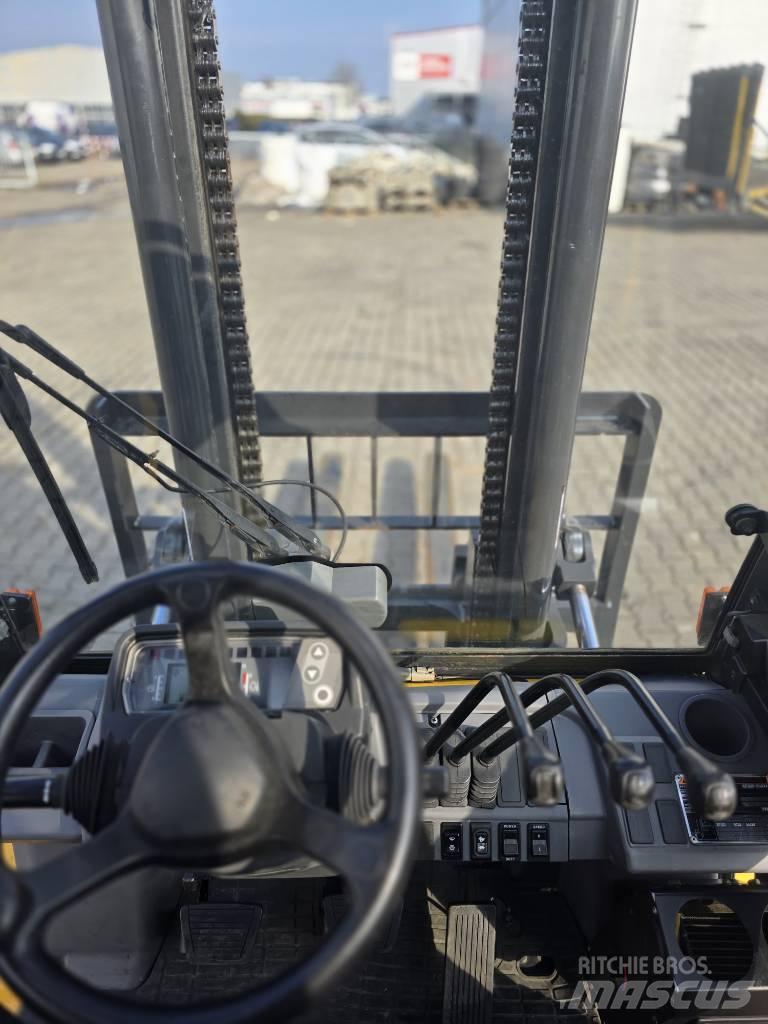 Mitsubishi FG 55 NT Chariots GPL