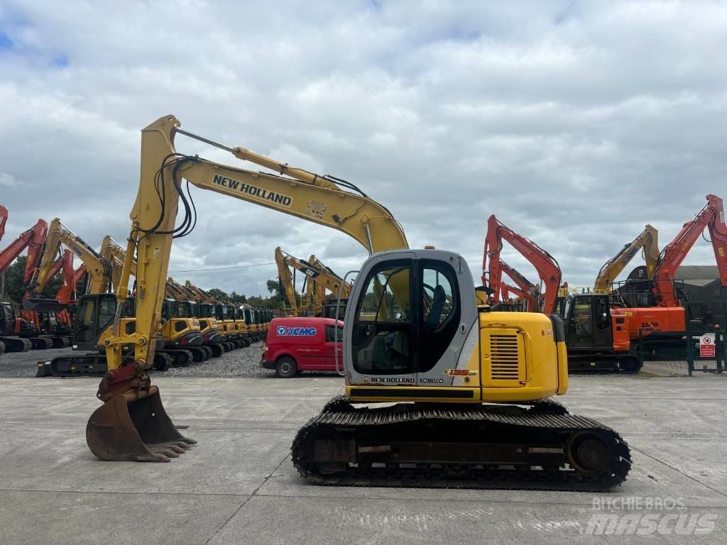 New Holland E 135 SR Pelle sur chenilles
