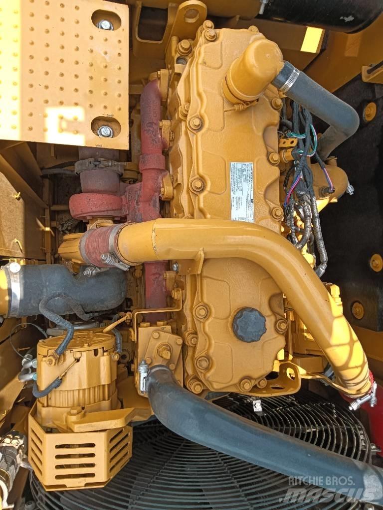 CAT 324D2 Mini pelle 7t-12t