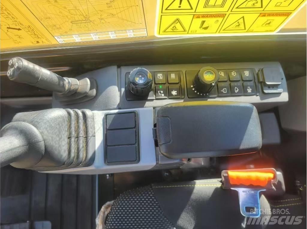 CAT 305 CR Mini pelle < 7t