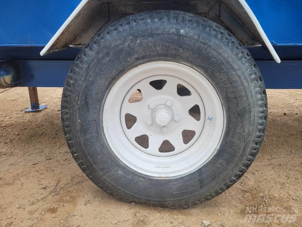  Custom Built 1000 Autres équipements pour tracteur