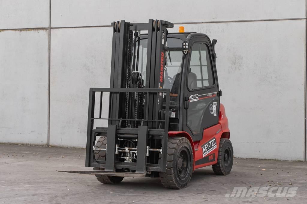 Manitou MI 30 D Chariots diesel