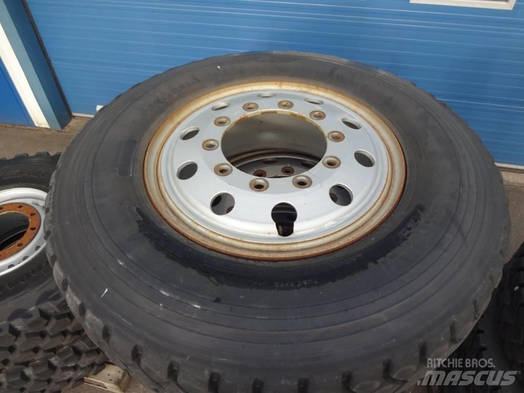 Michelin 1200x24 XDL Pneus, roues et jantes
