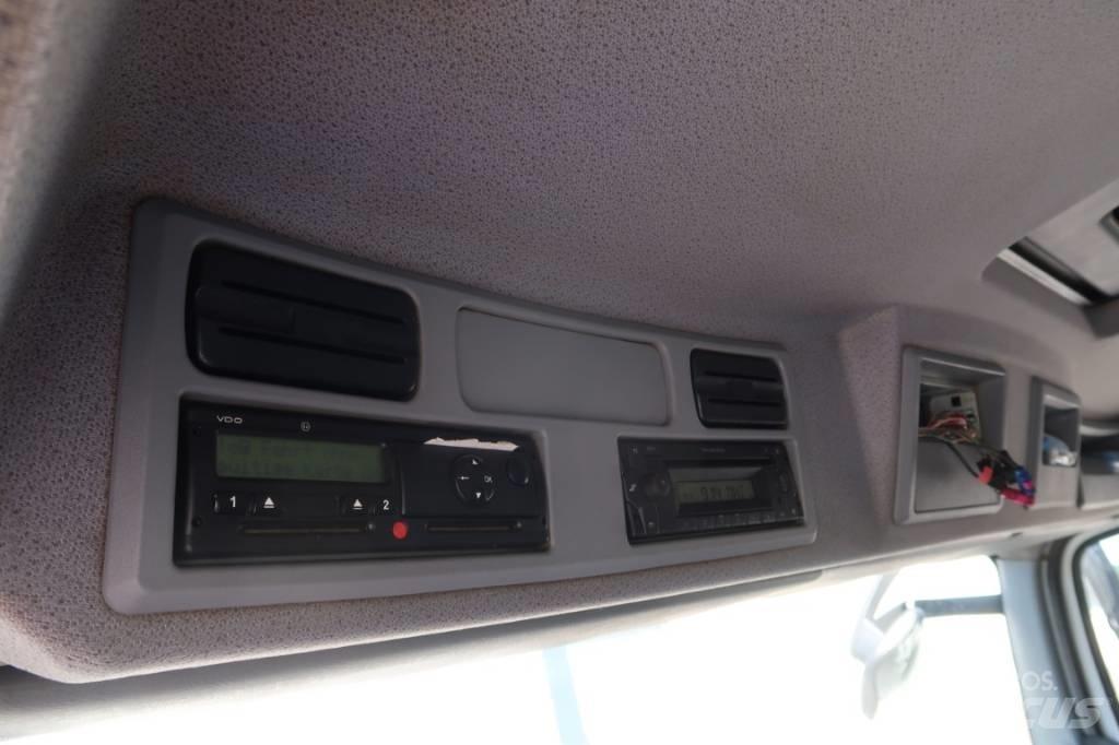 Mercedes-Benz 1222 L Camion Fourgon