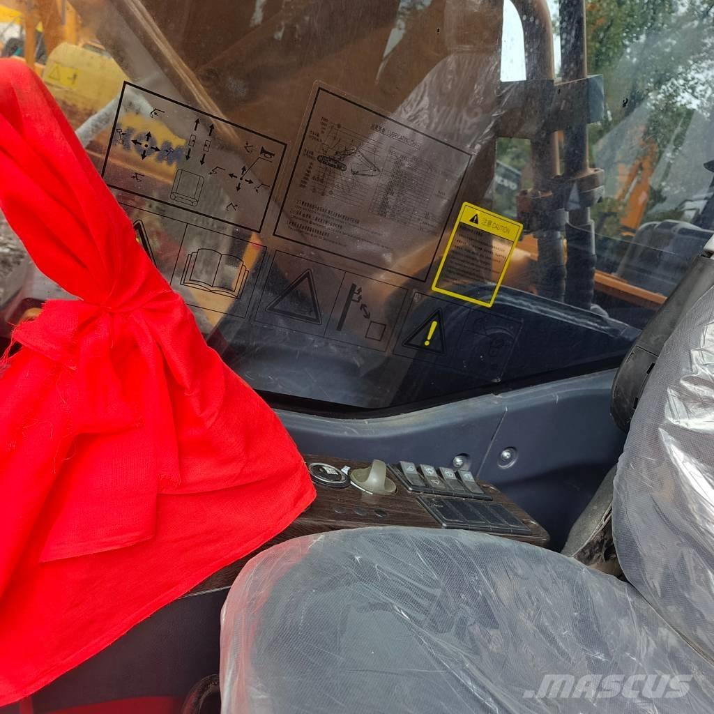 Sany SY 215 C Pelle sur chenilles