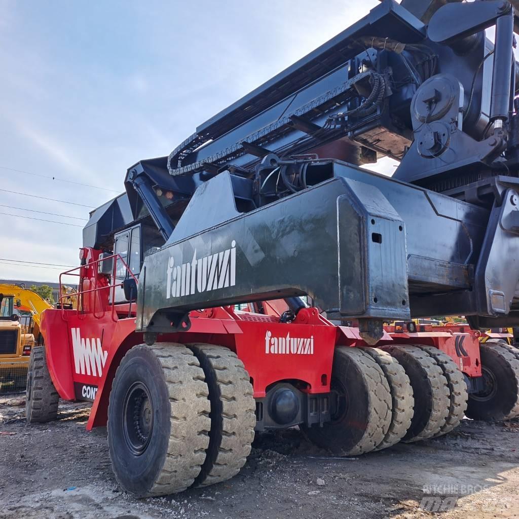 Fantuzzi CS 45 KM Reachstackers