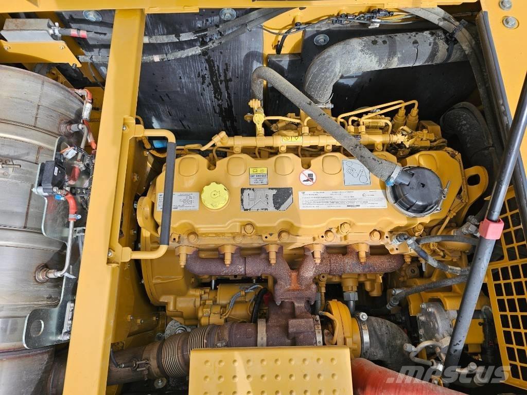 CAT 336 Next Gen Pelle sur chenilles