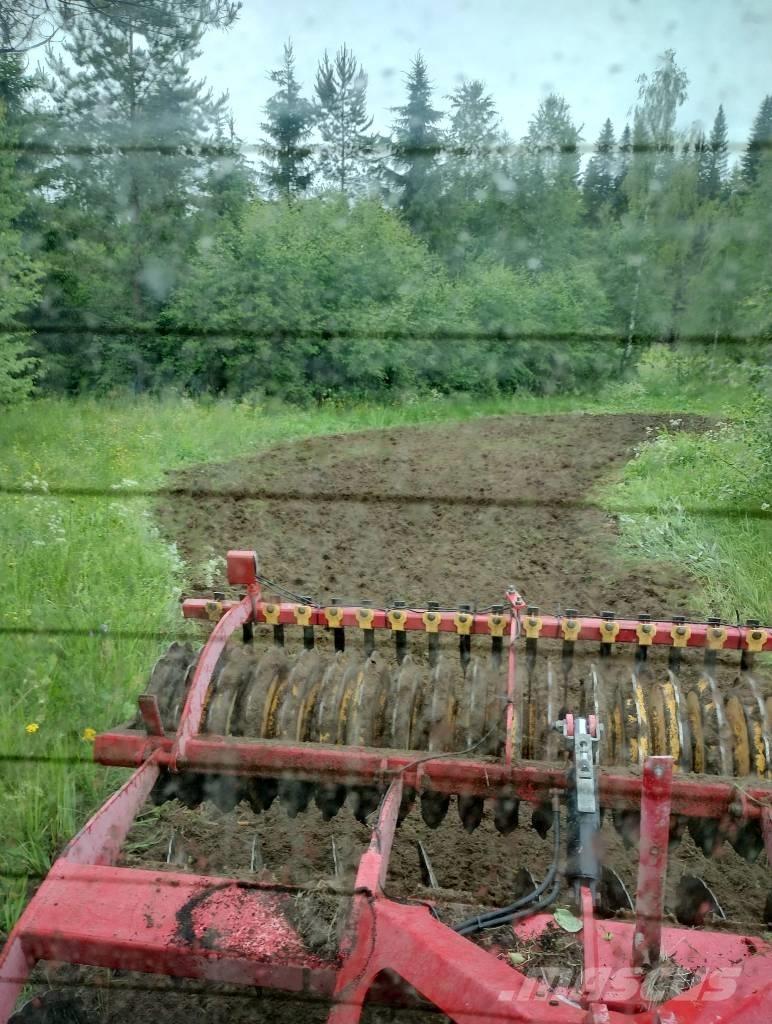 Väderstad CR 3000 Crover crop