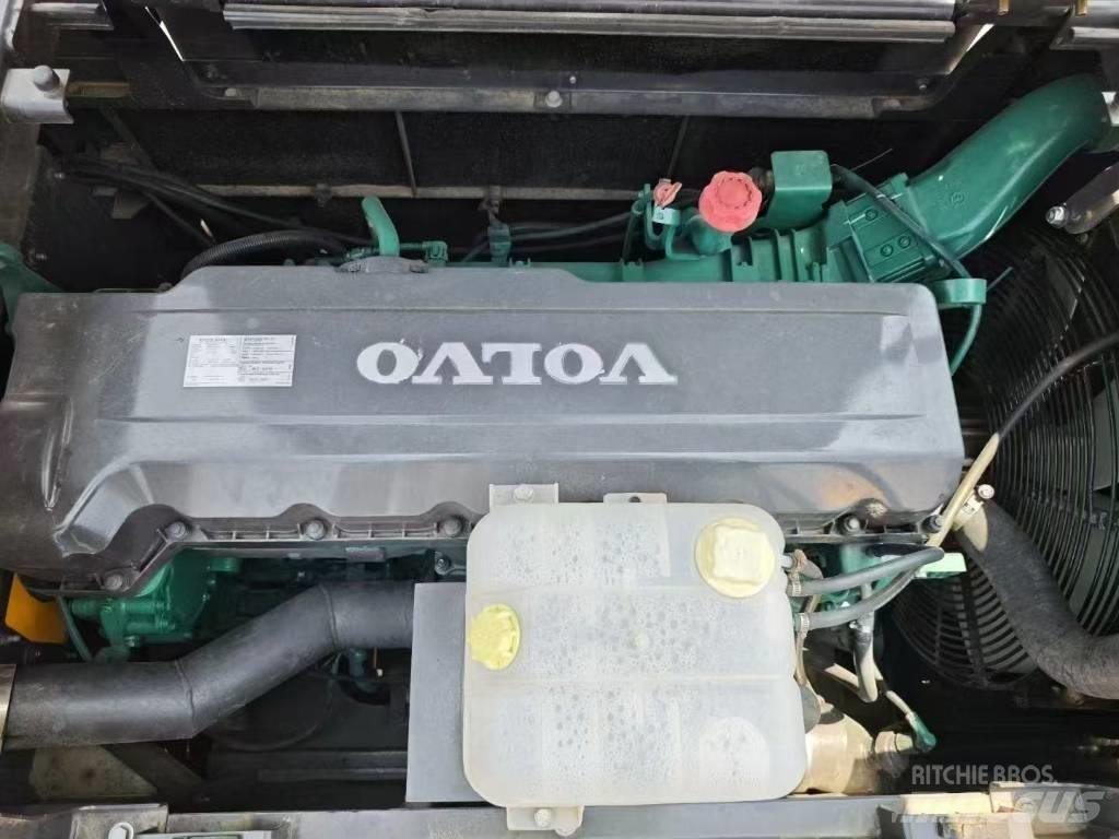 Volvo 480D Pelle sur chenilles