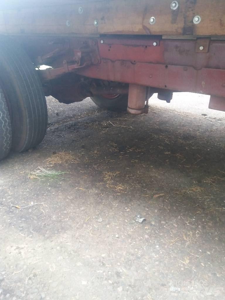 Mercedes-Benz 1113 Camion benne
