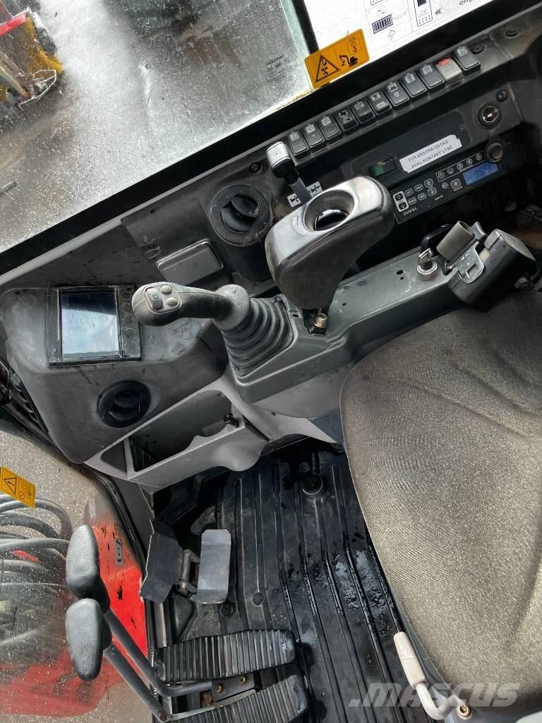 Takeuchi TB 230 Mini pelle < 7t