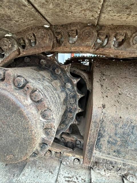 CAT 326 F L Pelle sur chenilles