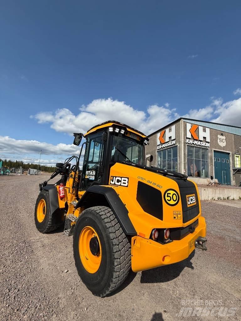 JCB 413S Chargeuse sur pneus