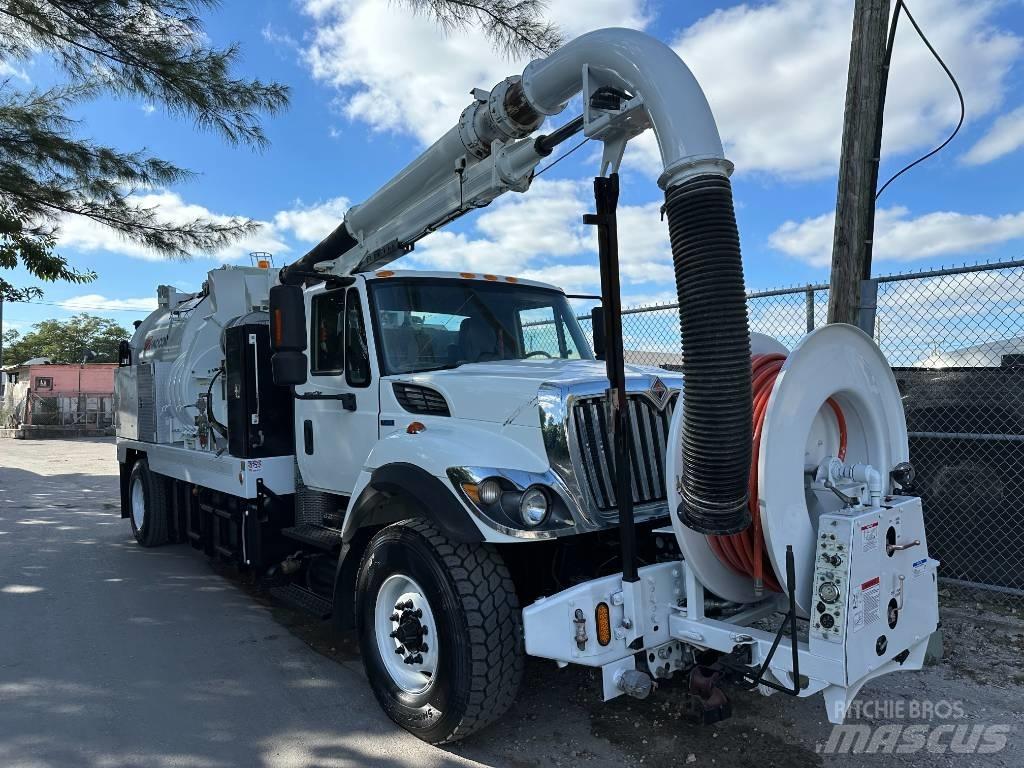 International 7400 Camion aspirateur, Hydrocureur
