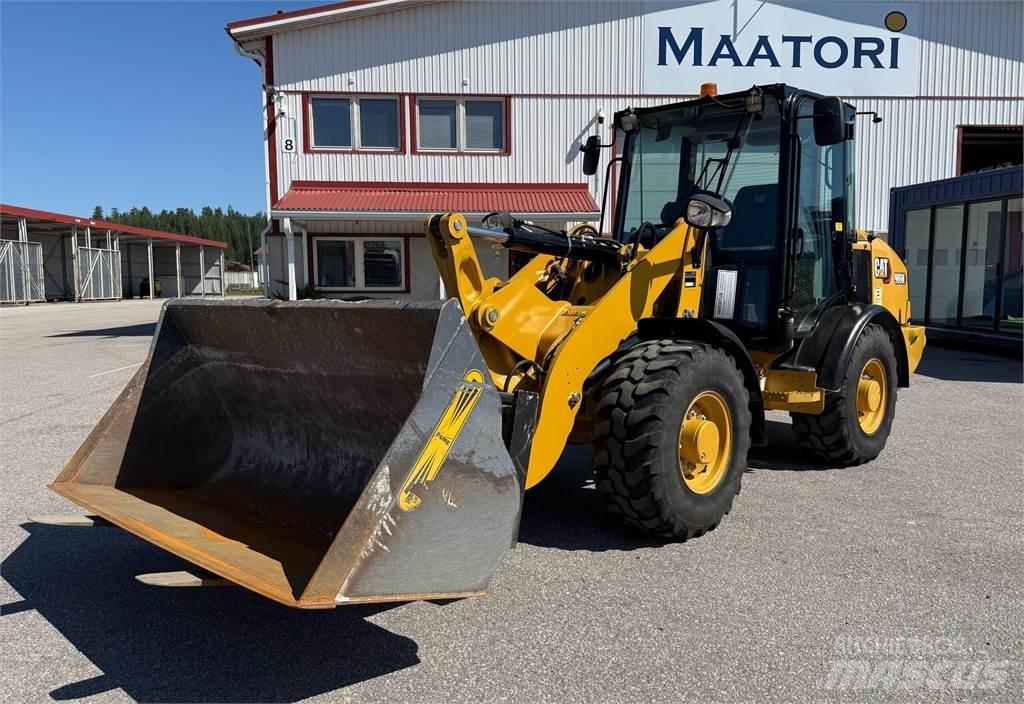 CAT 906M Chargeuse sur pneus