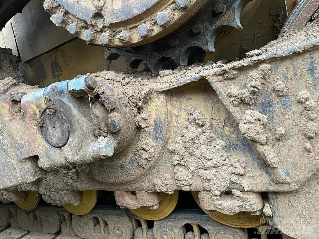 CAT D 6 T XL Bouteurs sur chenilles