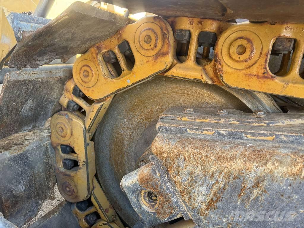 CAT D 6 T XL Bouteurs sur chenilles