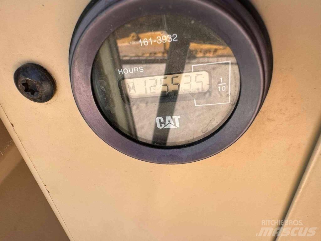 CAT 140 H Niveleuse