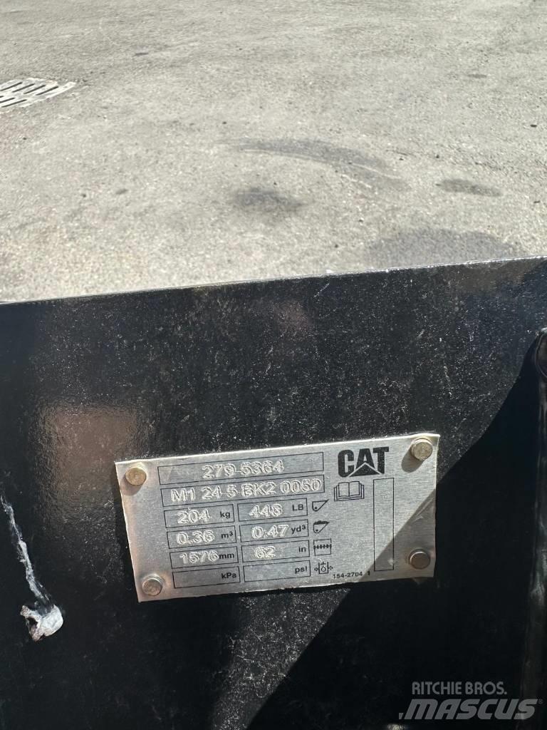 CAT 226D3 Chargeuse compacte